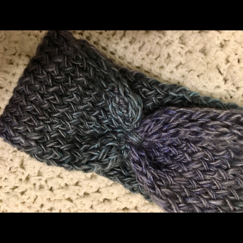 Hand knit headband wool &acrylic pearly green blue